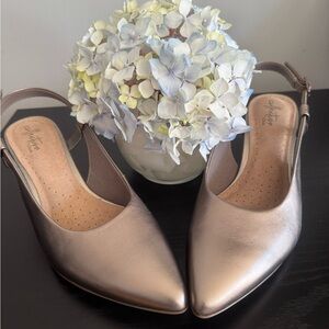 Clarks Tan and Cream Heels for Stylish Elegance